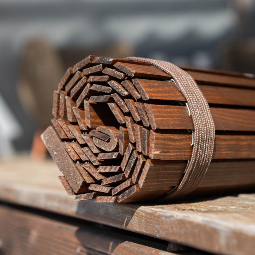 Avvolgibile in legno per pergola - Marrone
